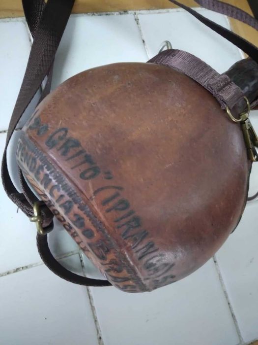 Garrafa comemorativa 1822