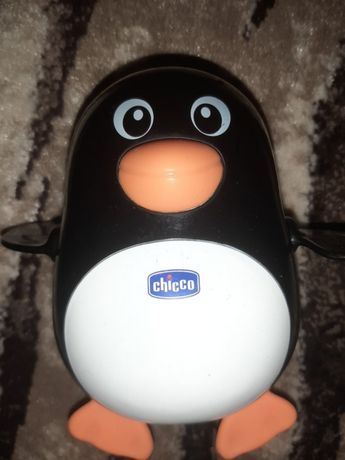 Іграшка для ванни "Пінгвін - плавець " фірми  Chicco.