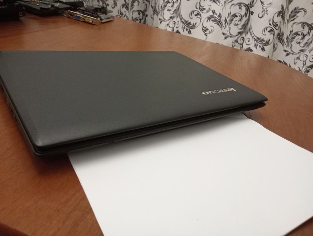 Ноутбук Lenovo G565 8gb RAM 320gb