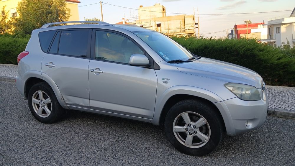Toyota Rav 4 2.2 d4d diesel full extras