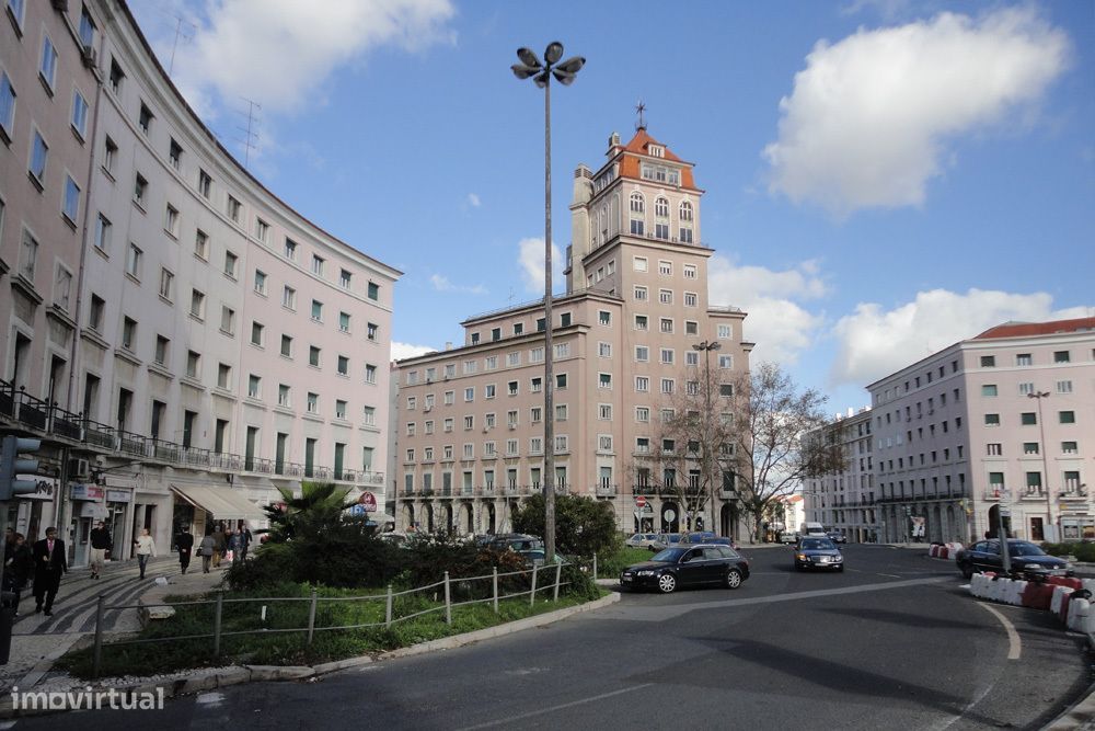 Arrenda-se Armazém Escritório/Loja