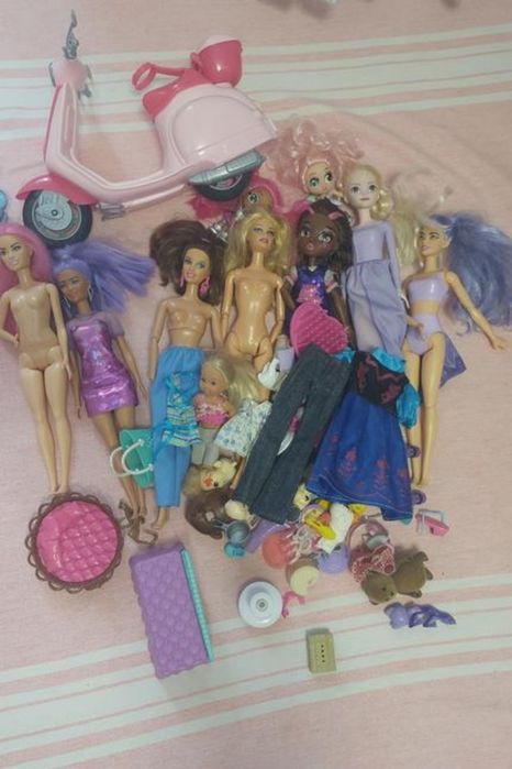 Ляльки барбі +замок Ельзи