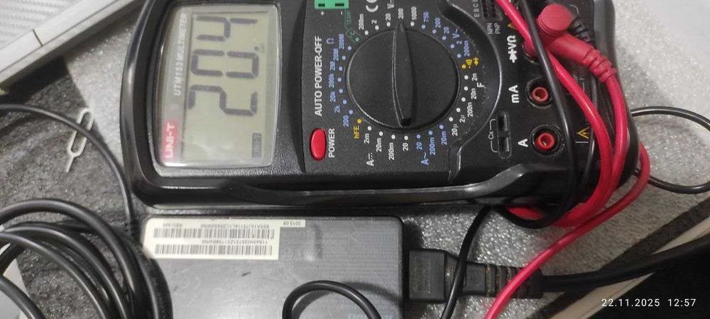 Блоки живлення ждя ноутбуків