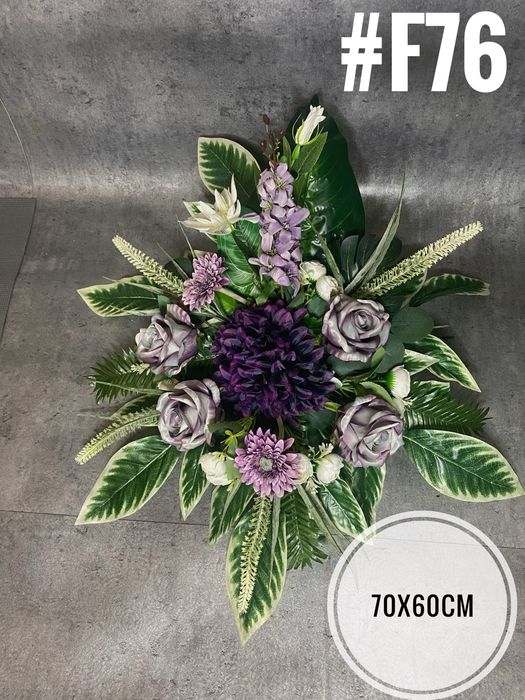 Kompozycja nagrobna / wieniec / kwiaty na cmentarz na płytę