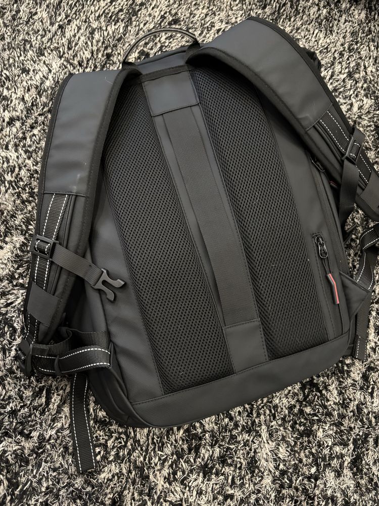 Mochila Expansível com Compressão a Vácuo Ideal para Viagens
