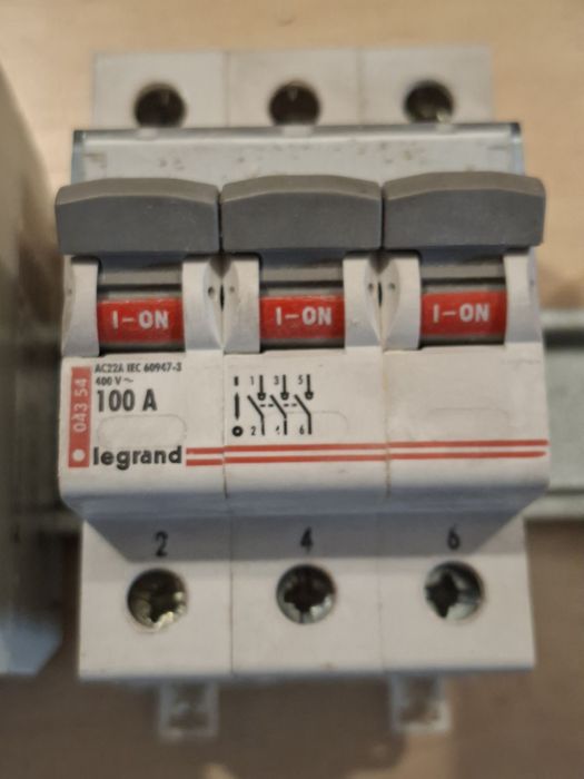 Rozłącznik izolacyjny  Legrand 100A