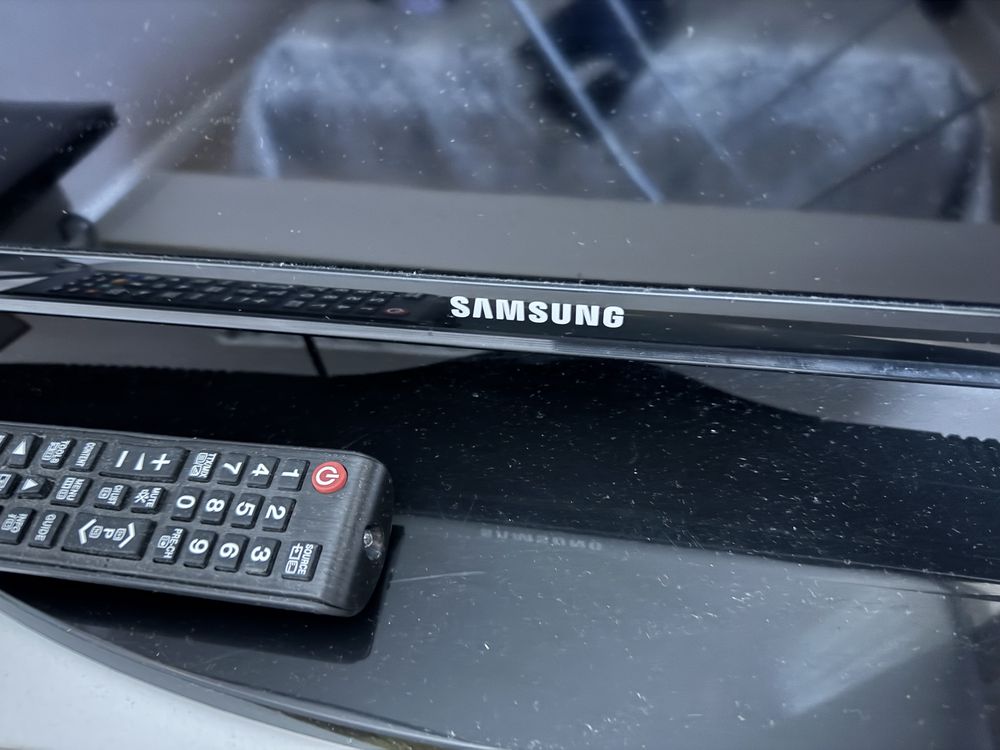 LED телевізор SAMSUNG 40’’