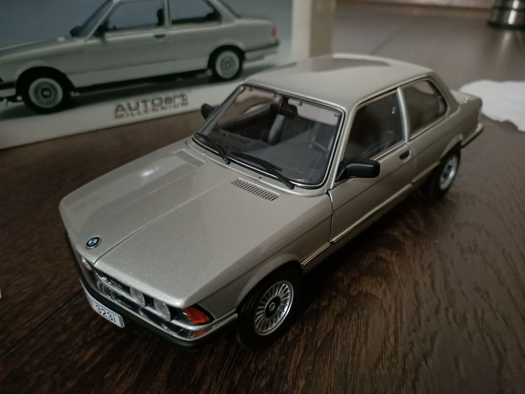 Model 1/18 AutoArt BMW e21 323i 1977, 75112, 1:18