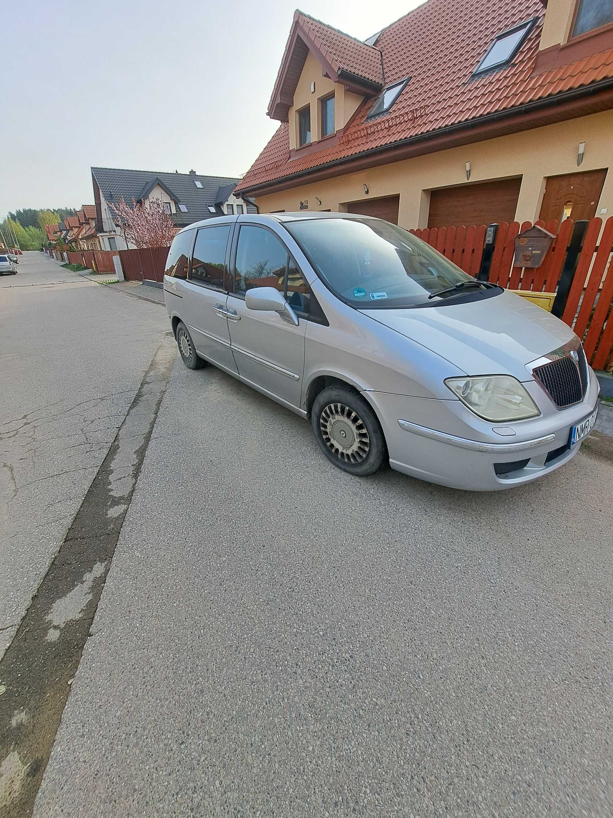 Lania Phedra  2003r , 2.0 benzyna