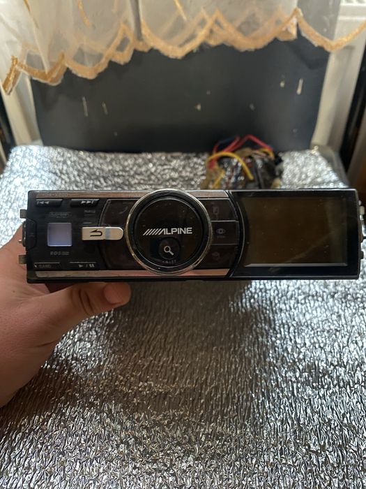 Продам автомагнітолу Alpine IDA-D200, в повні