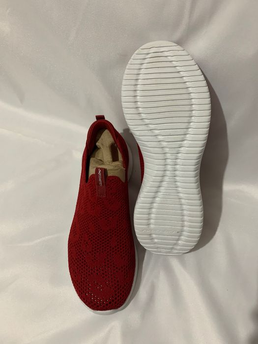 Жіночі кросівки (сліпони) Skechers р.36