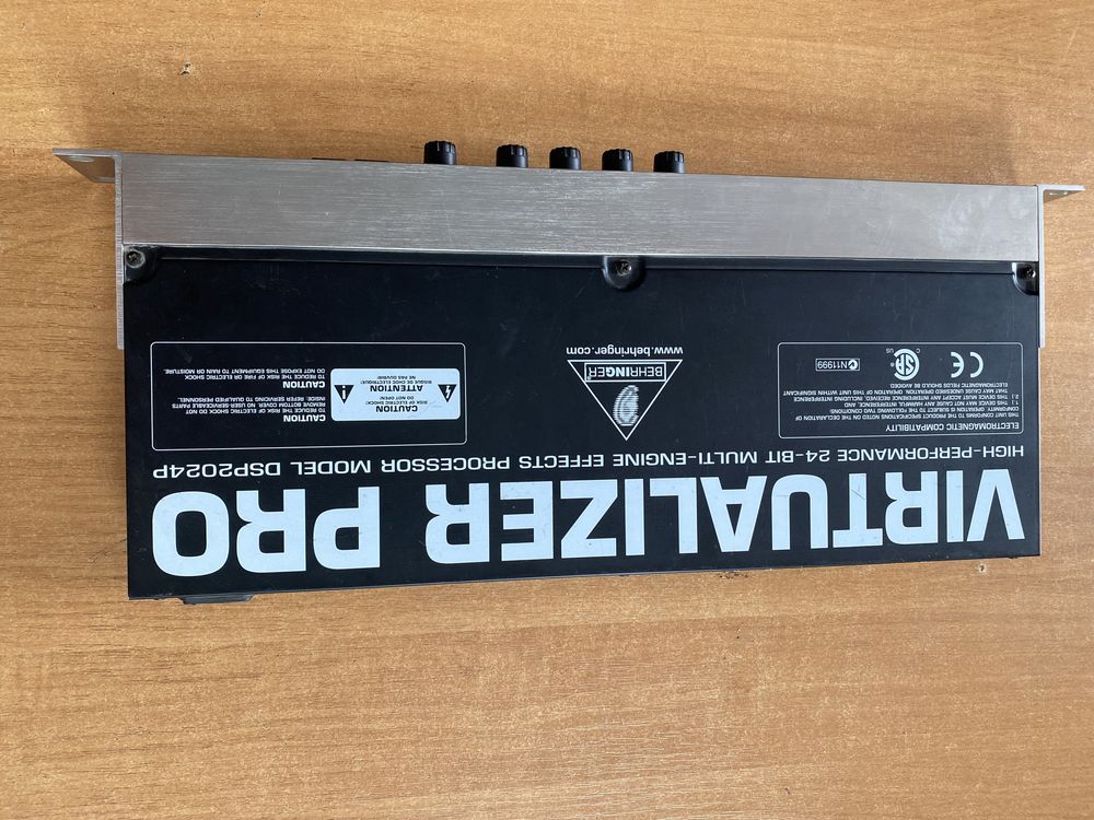 Behringer DSP2024P Virtualizer Pro
