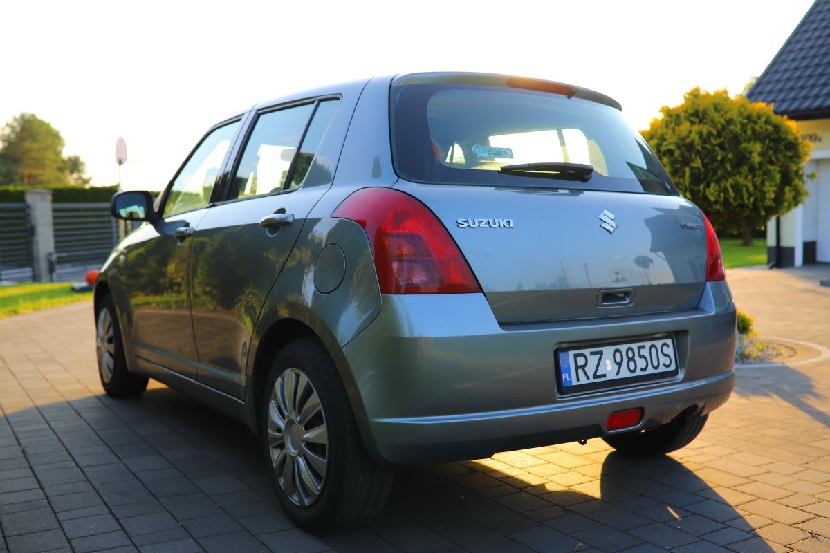 Suzuki swift 1.5 VTT benzyna pierwsza rej. 2006 75kw 102 KM 0C+ przeg