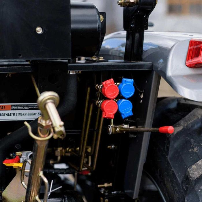 Мінітрактор СКАУТ ТЕ-504 з дашком на 50 сил (АКЦІЯ - 9099$ )