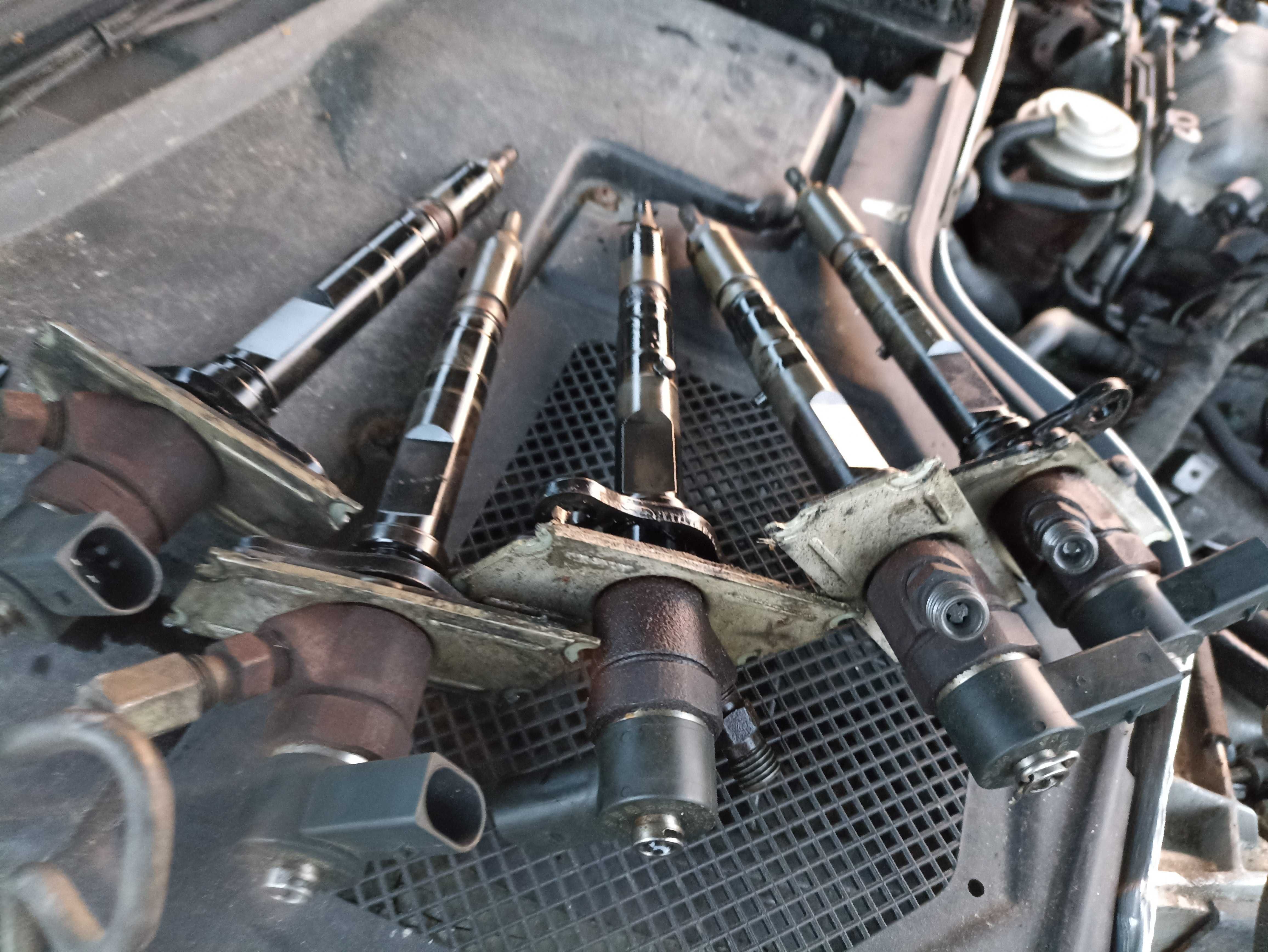 Wtryski wtryskiwacz Audi A8 D2 3.3TDI V8 AKF wtrysk BOSCH