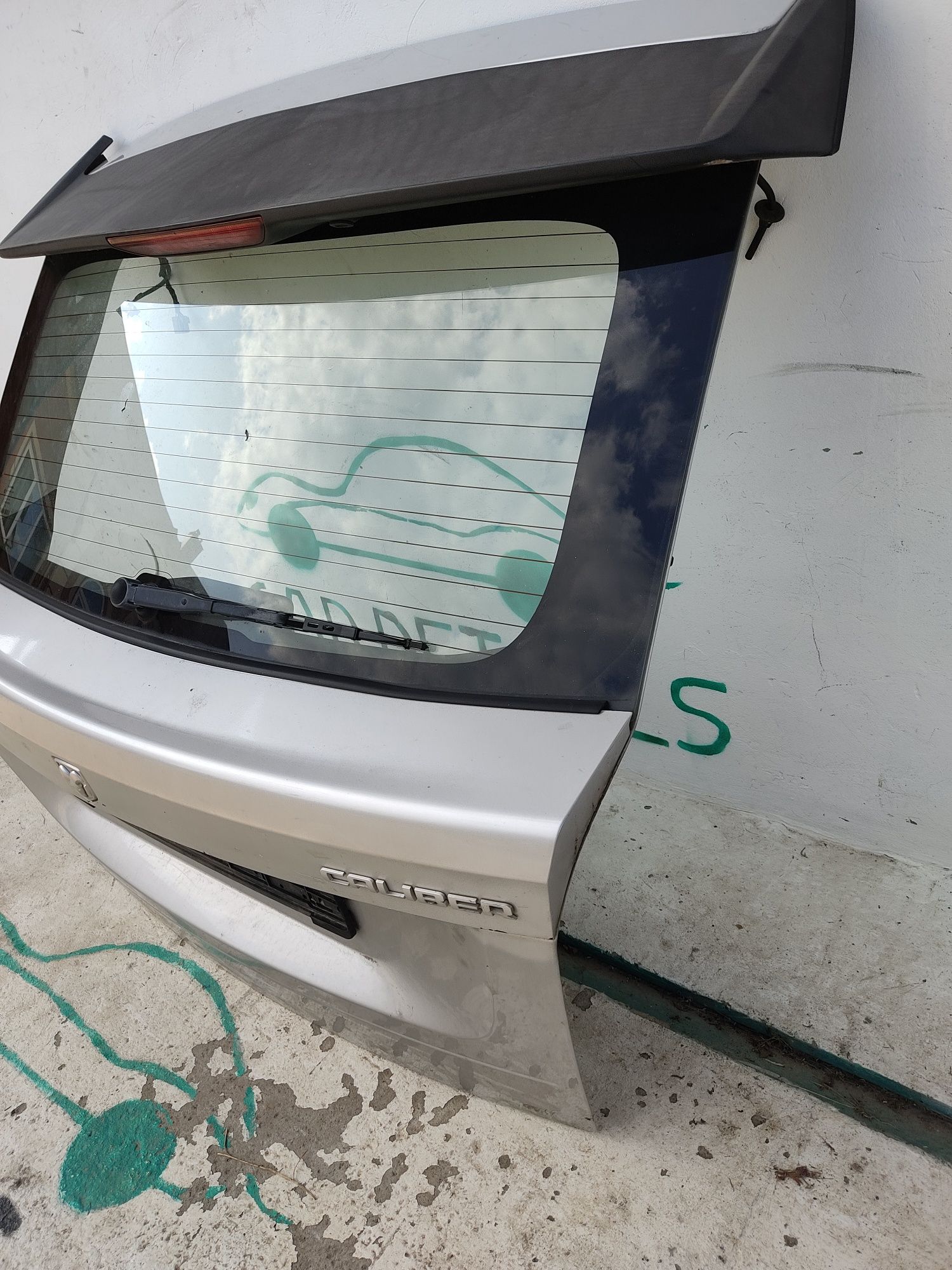 Кришка багажника Додж калібер Dodge caliber