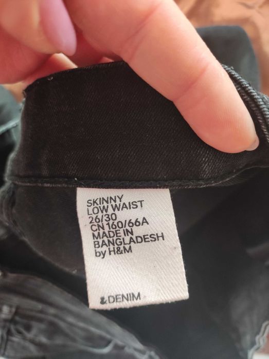Czarne dżinsy H&M r. 160