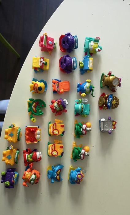 Figurki superthings 14 seria Kazoom Power Battle