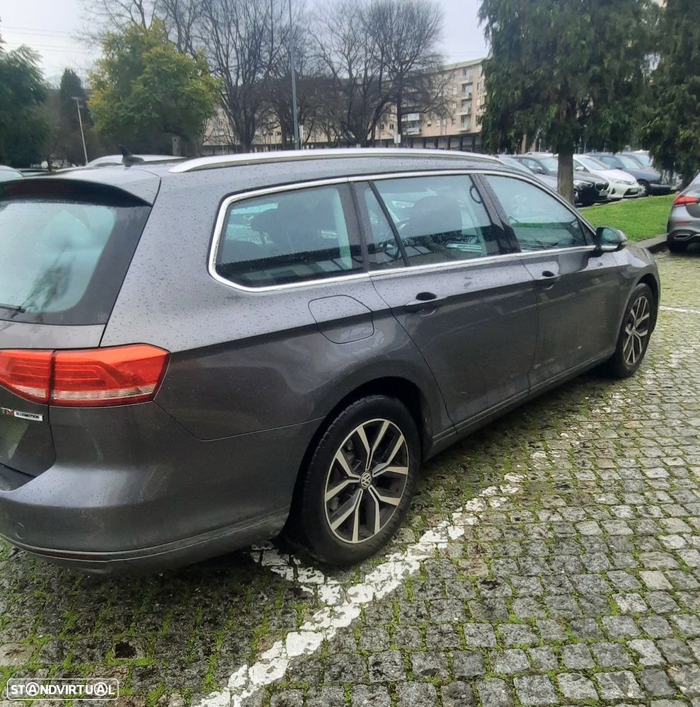 VW Passat Variant