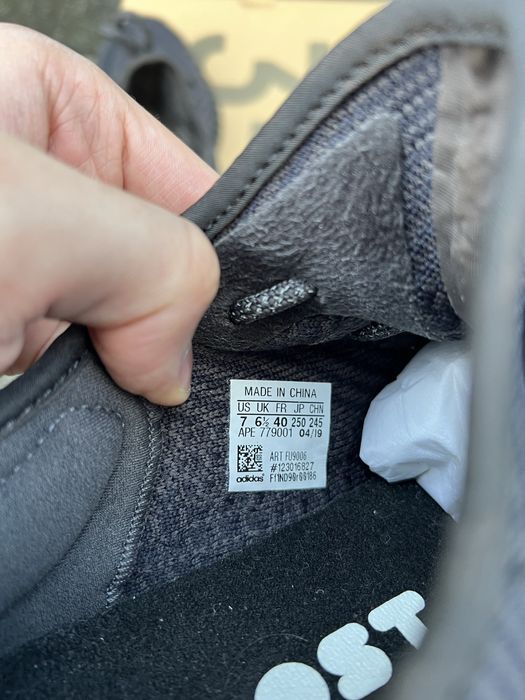 Adidas Yeezy Boost 350 V2 Black Static Non Reflective 40 buty czarne