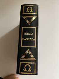 Tres biblias Biblia sagrada 7 edicao 1976 versao dos textos originais