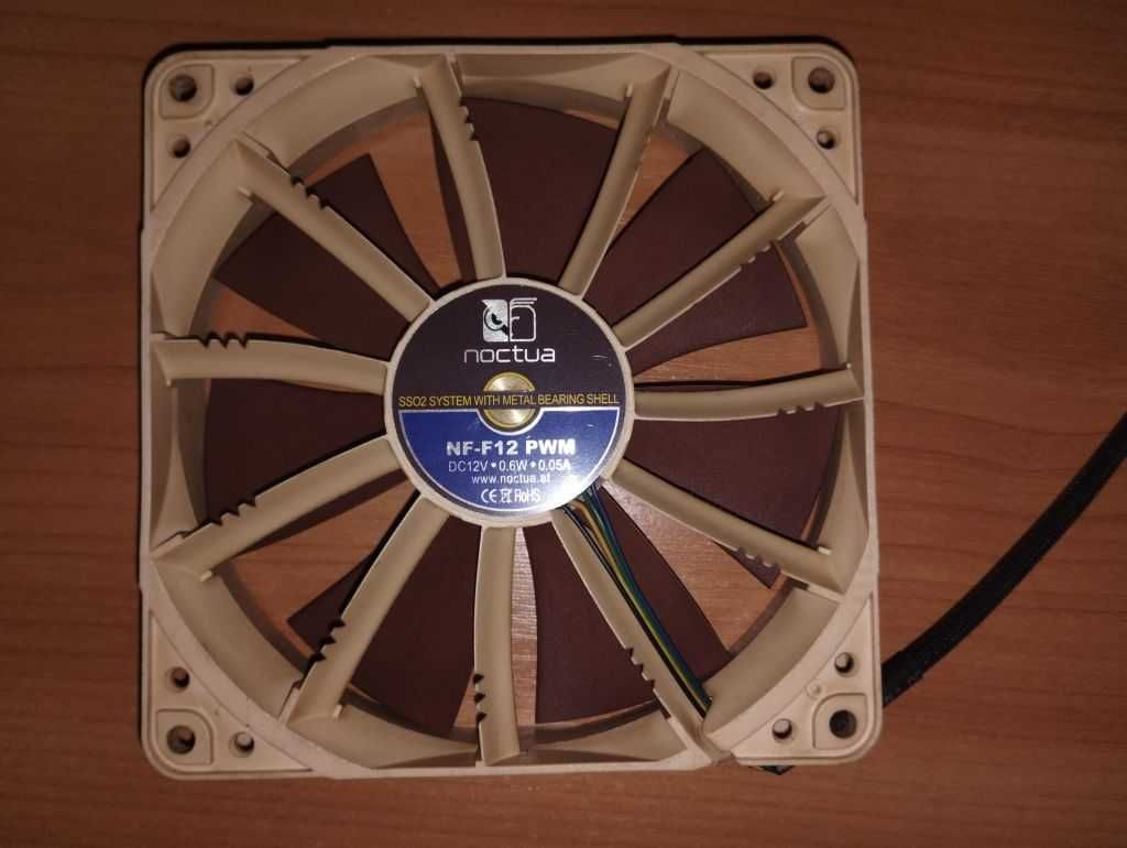 Вентилятор Noctua NF-F12 PWM