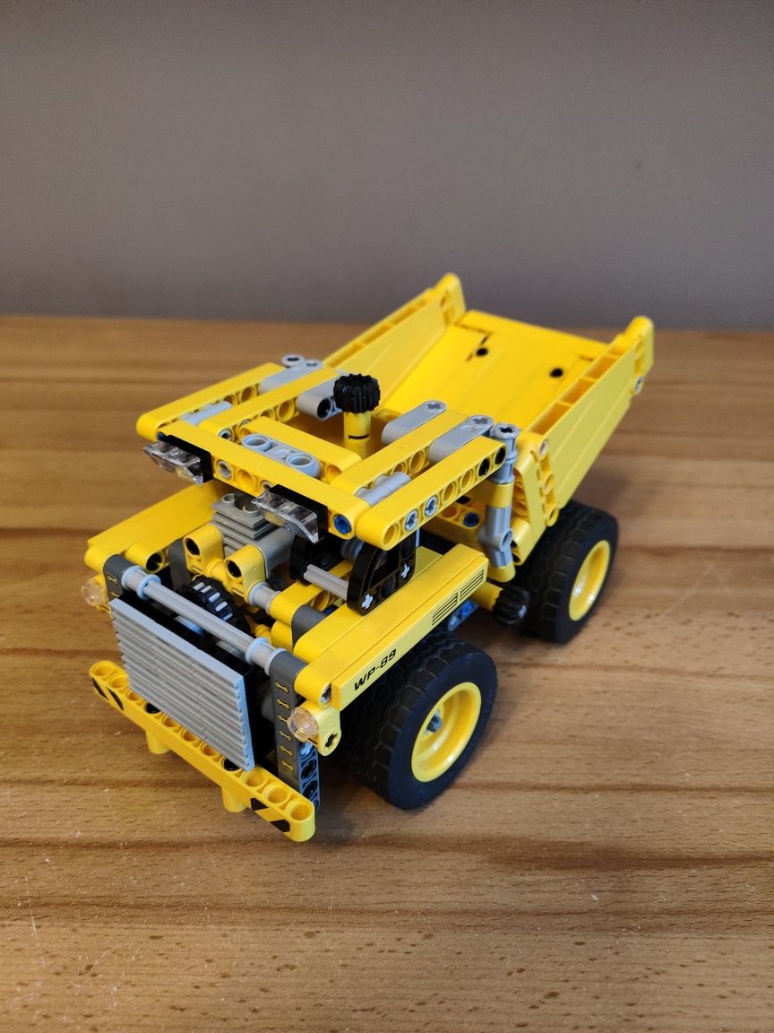 LEGO Technic 42035 ciężarówka górnicza