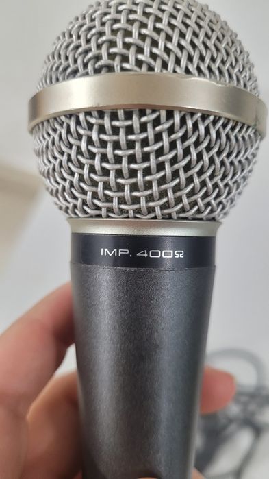 Microfone dinâmico akai