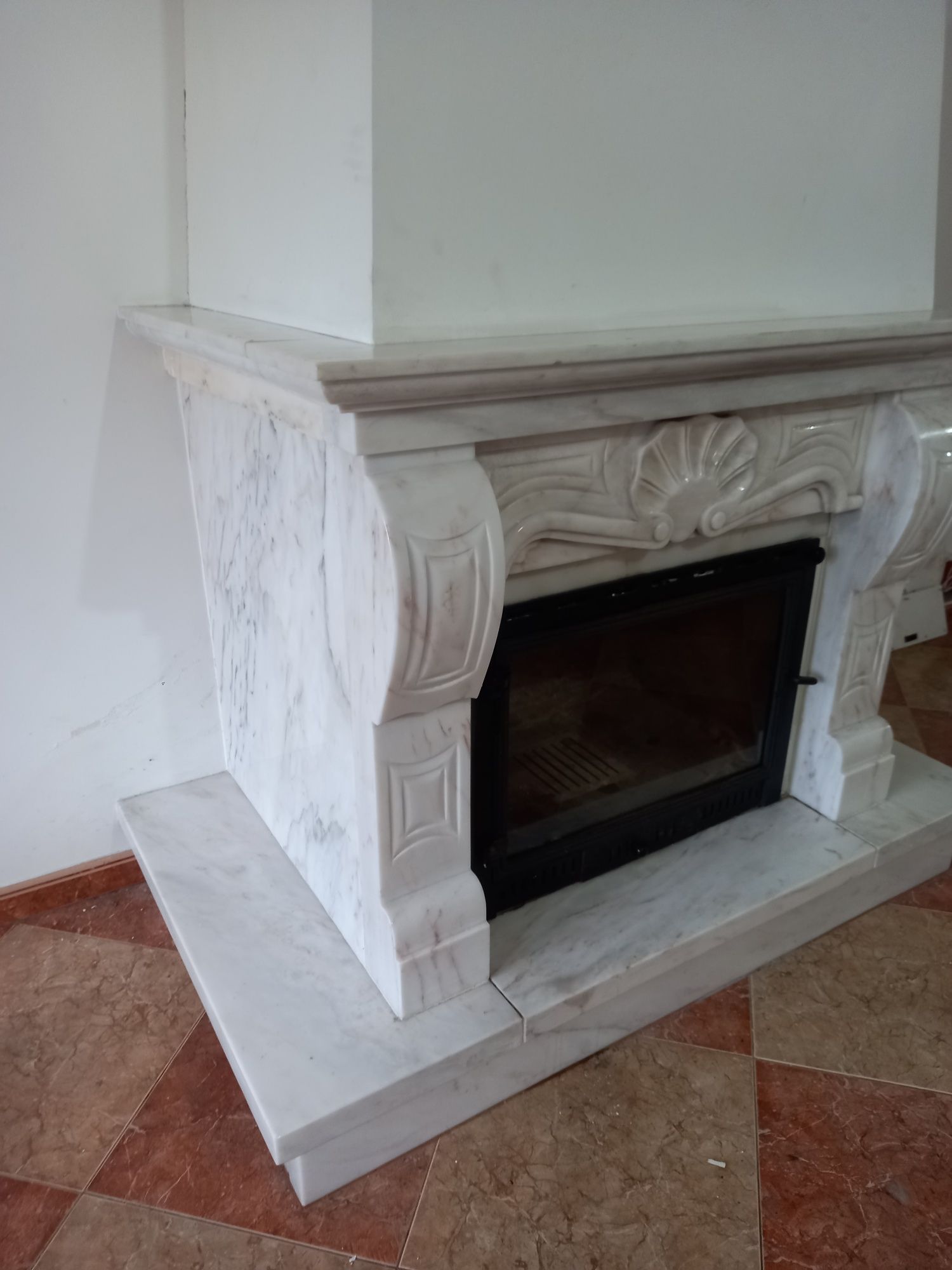 Lareira em marmore / Marble fireplace