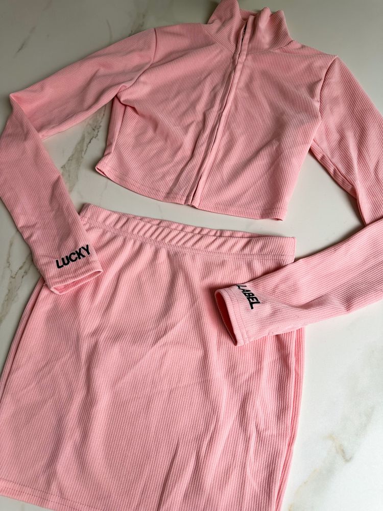 Różowy komplet Lucky Label bluzka + spódnica rozmiar S