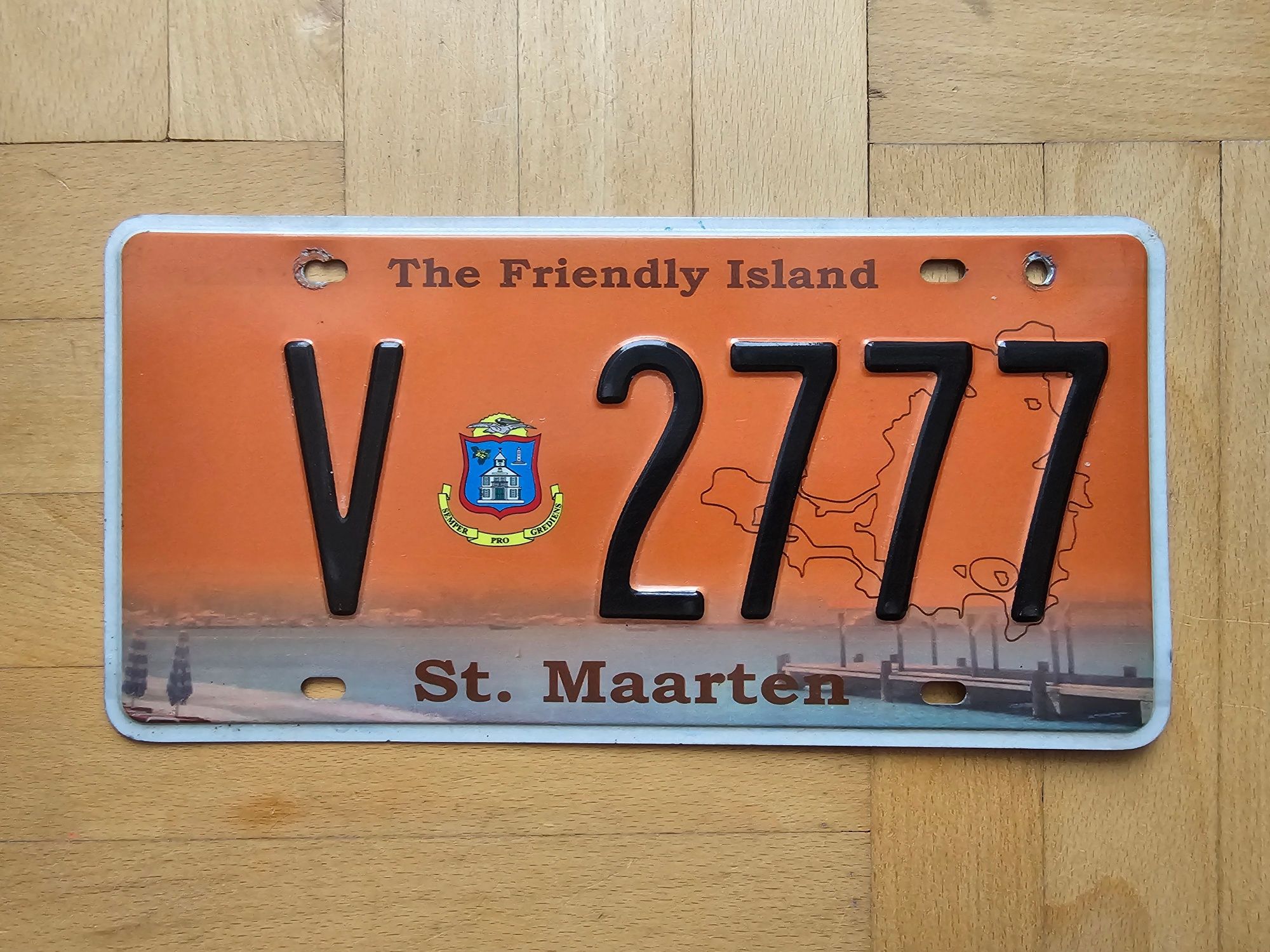 Tablica St. Maarten Karabiny 777