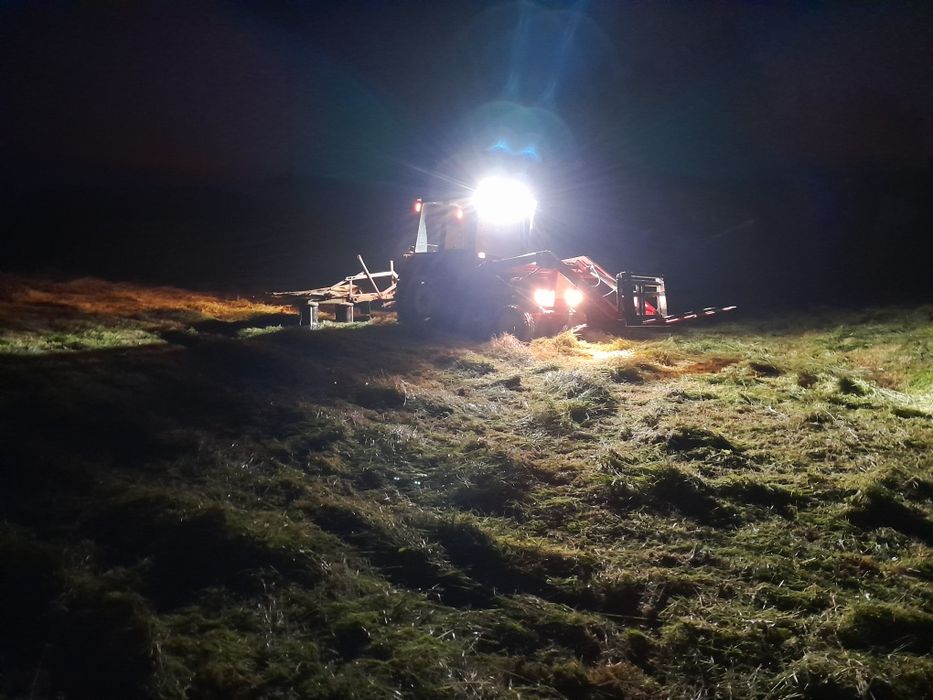 Sprzedam ciągnik władimirec t25 z turem