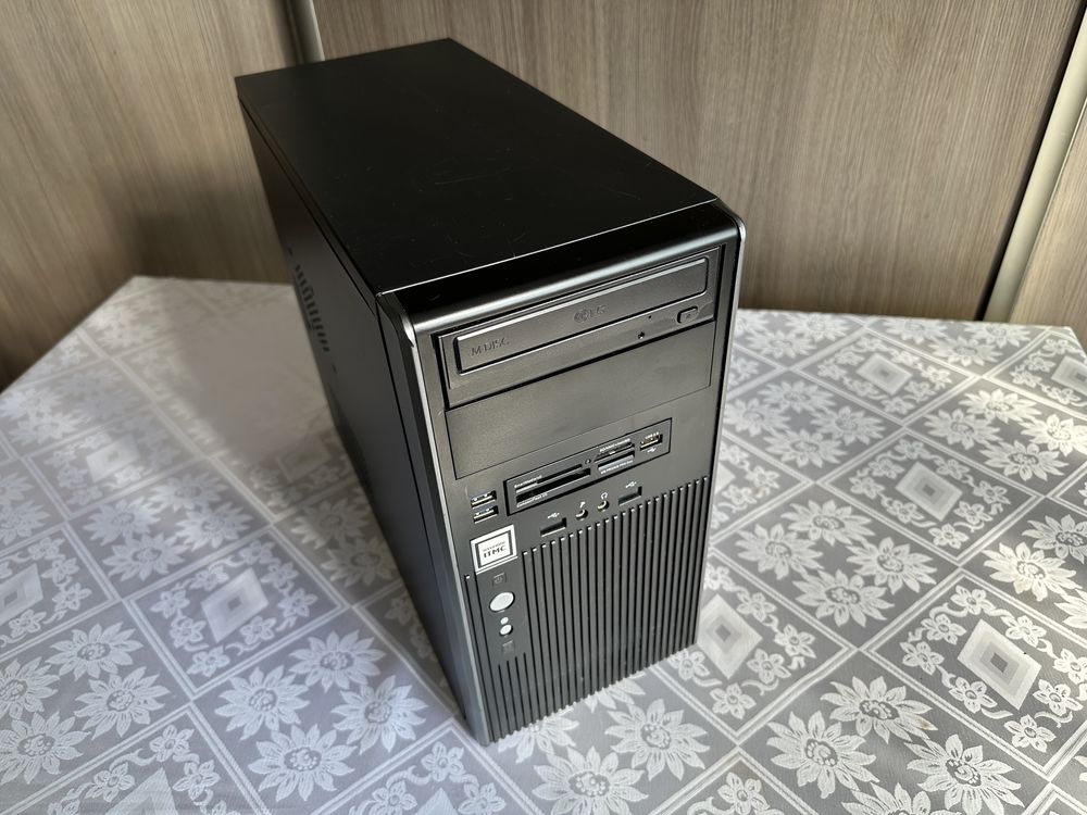 Komputer monitor 23” drukarka laser 4x3.7GHz 16GB RAM Grafa Radeon 4GB