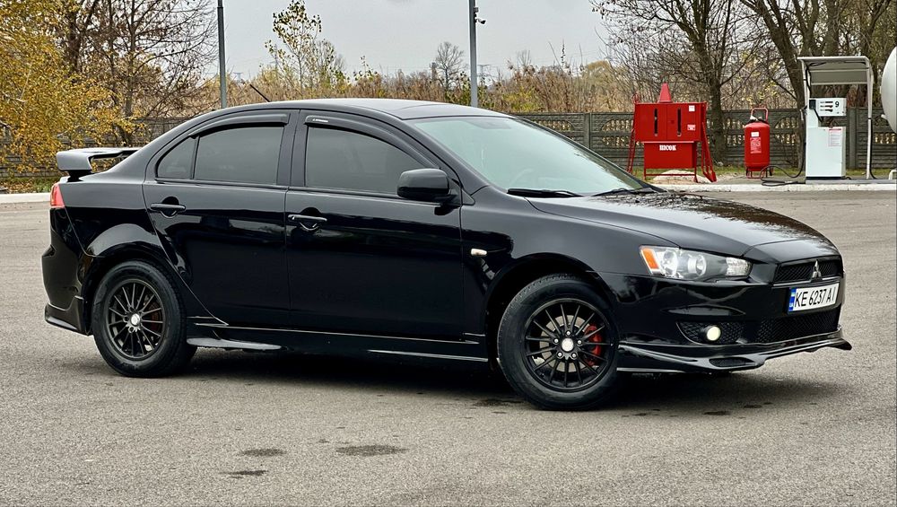 Продам Mitsubishi Lancer X