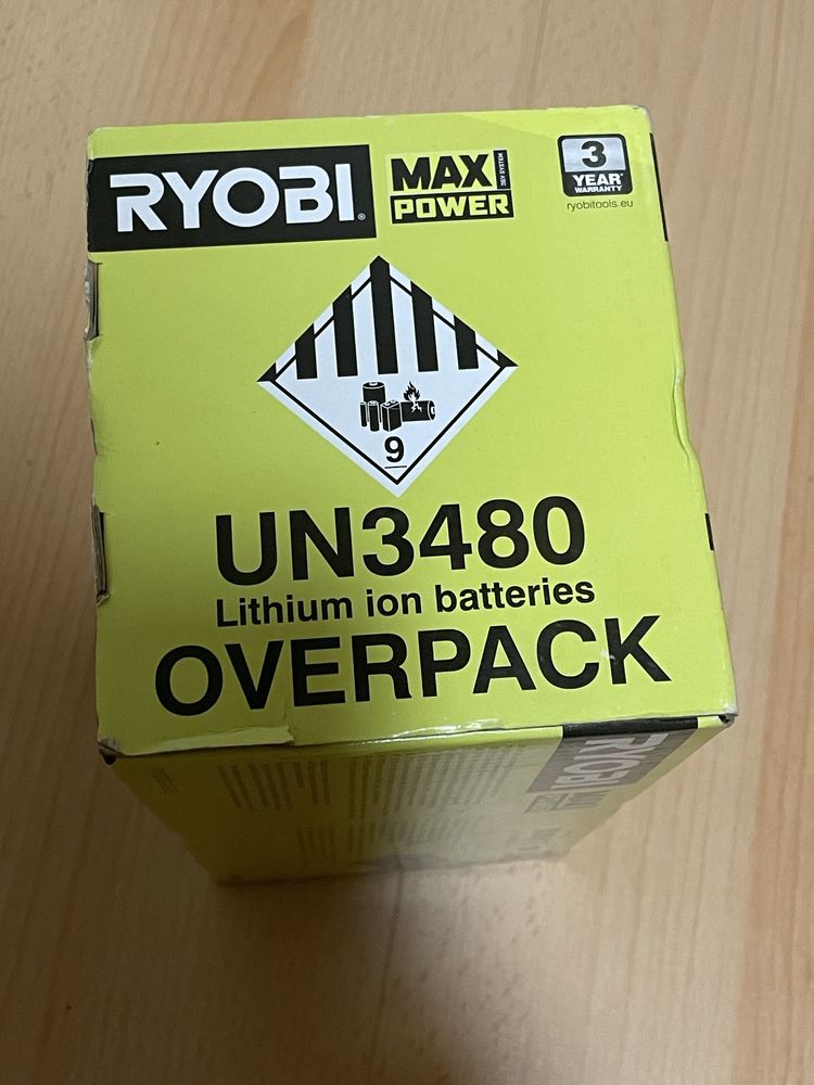 Ryobi RY36B40B 36 В макс. Мощность литиевая + 4,0 Ач, индикатор Carica