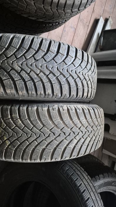 Гума,резина 215/65/16 зимова.