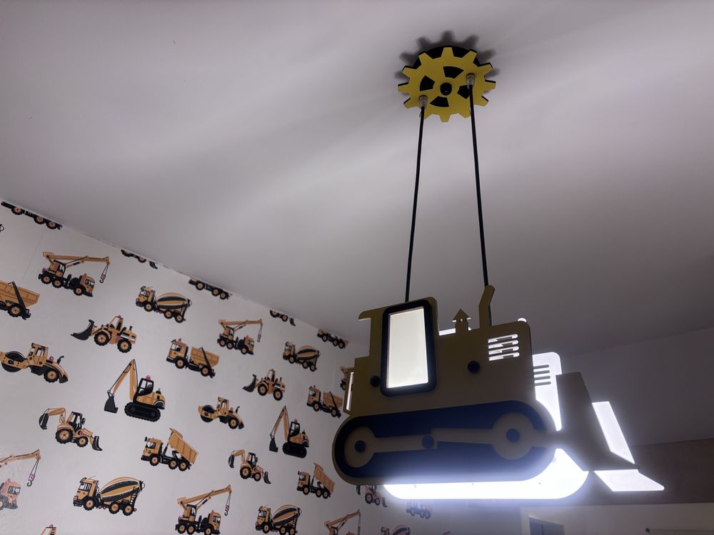 Lampa wiszaca spychacz / żyrandol do pokoju dziecięcego
