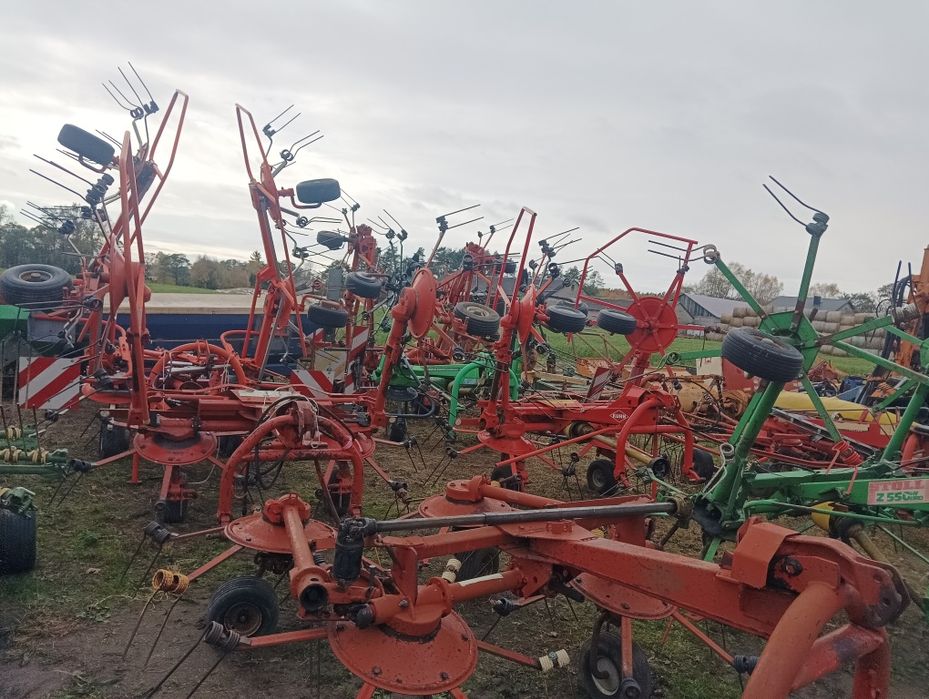 Przetrząsarka  do siana 4,  6 , 8 gwiazdowa zgrabiarka kuhn Krone