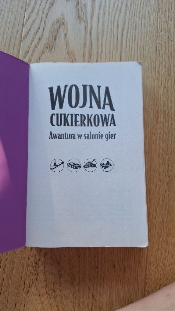 Wojna Cukierkowa Awantura w salonie Gier