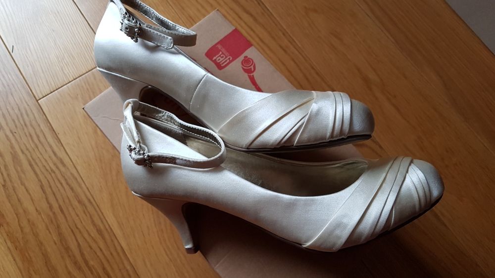 Buty satynowe Next Occasion rozm. 37