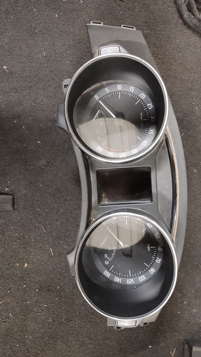 Licznik prędkościomierz zegary Skoda Superb II 2.0 TDI