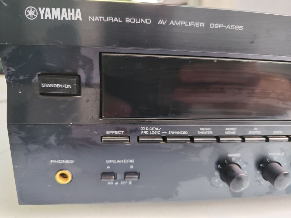 Yamaha DSP-A595 amplificador
