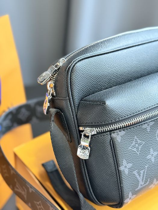 В наличии! Мужская сумка Louis Vuitton