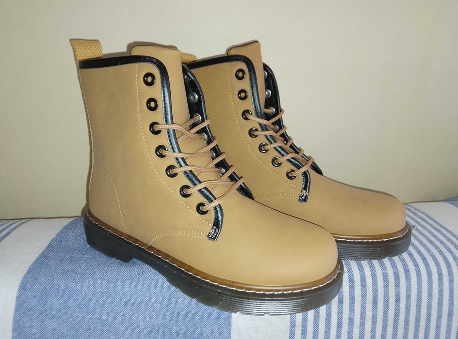 Botas militares, cor camel, n. 36
