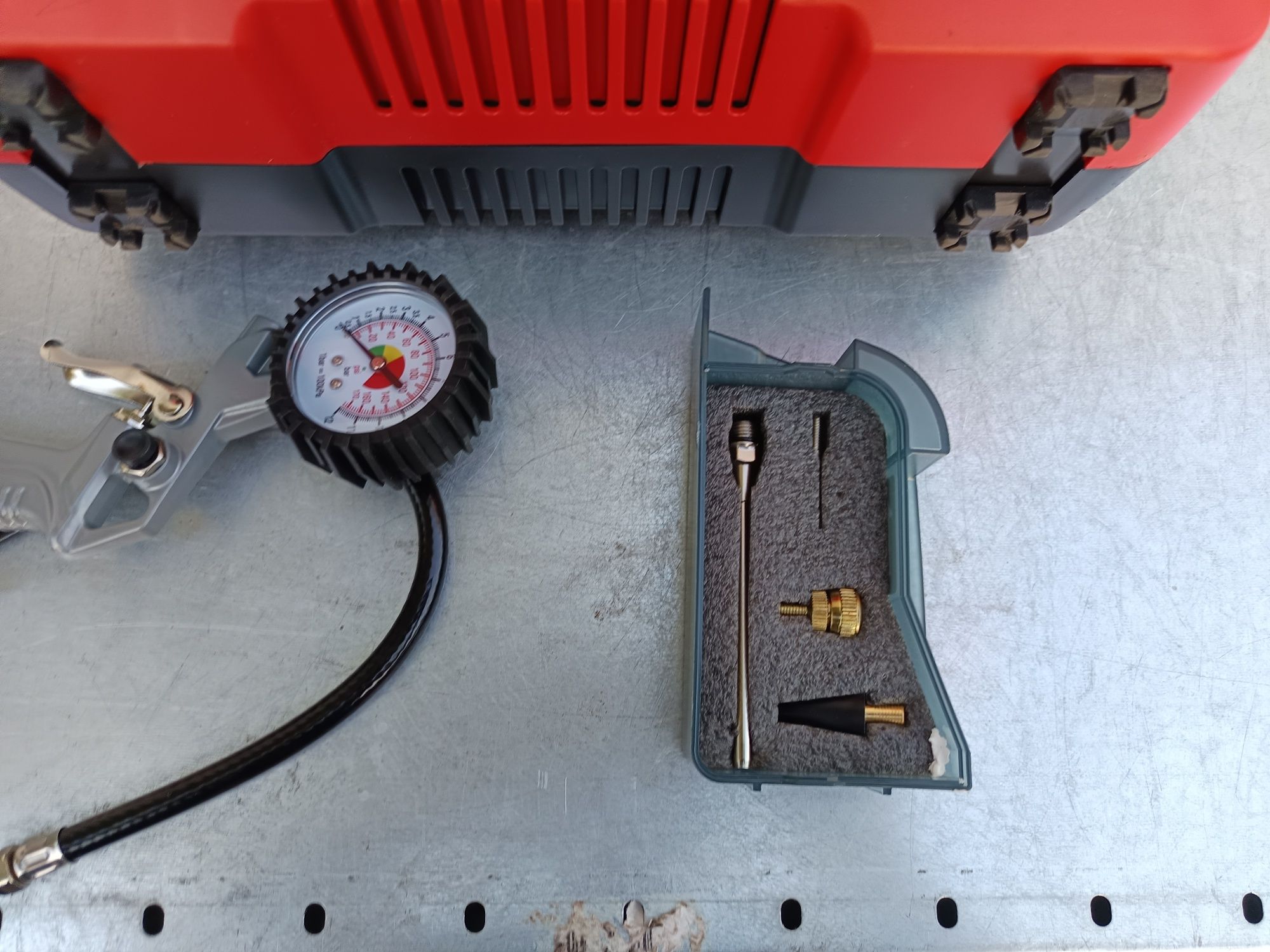 Kompresor bezolejowy Einhell TC-AC 190 OF SET