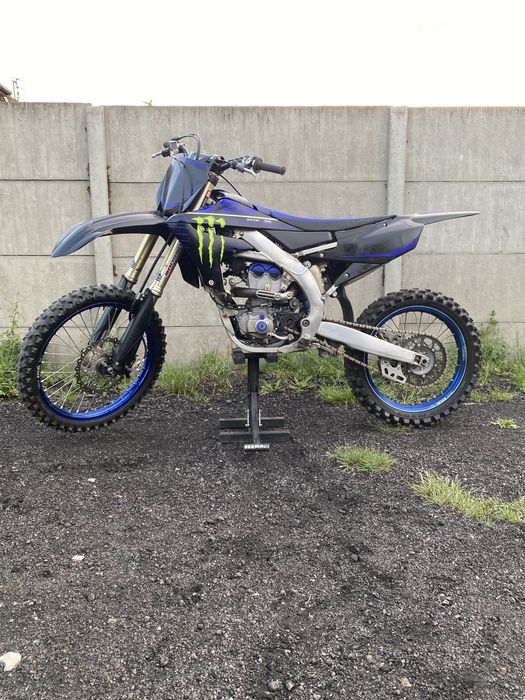 Yamaha YZF 250 + Film z remontu