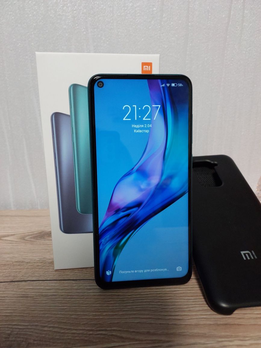 Xaomi redmi note 9 4/128 + наушники