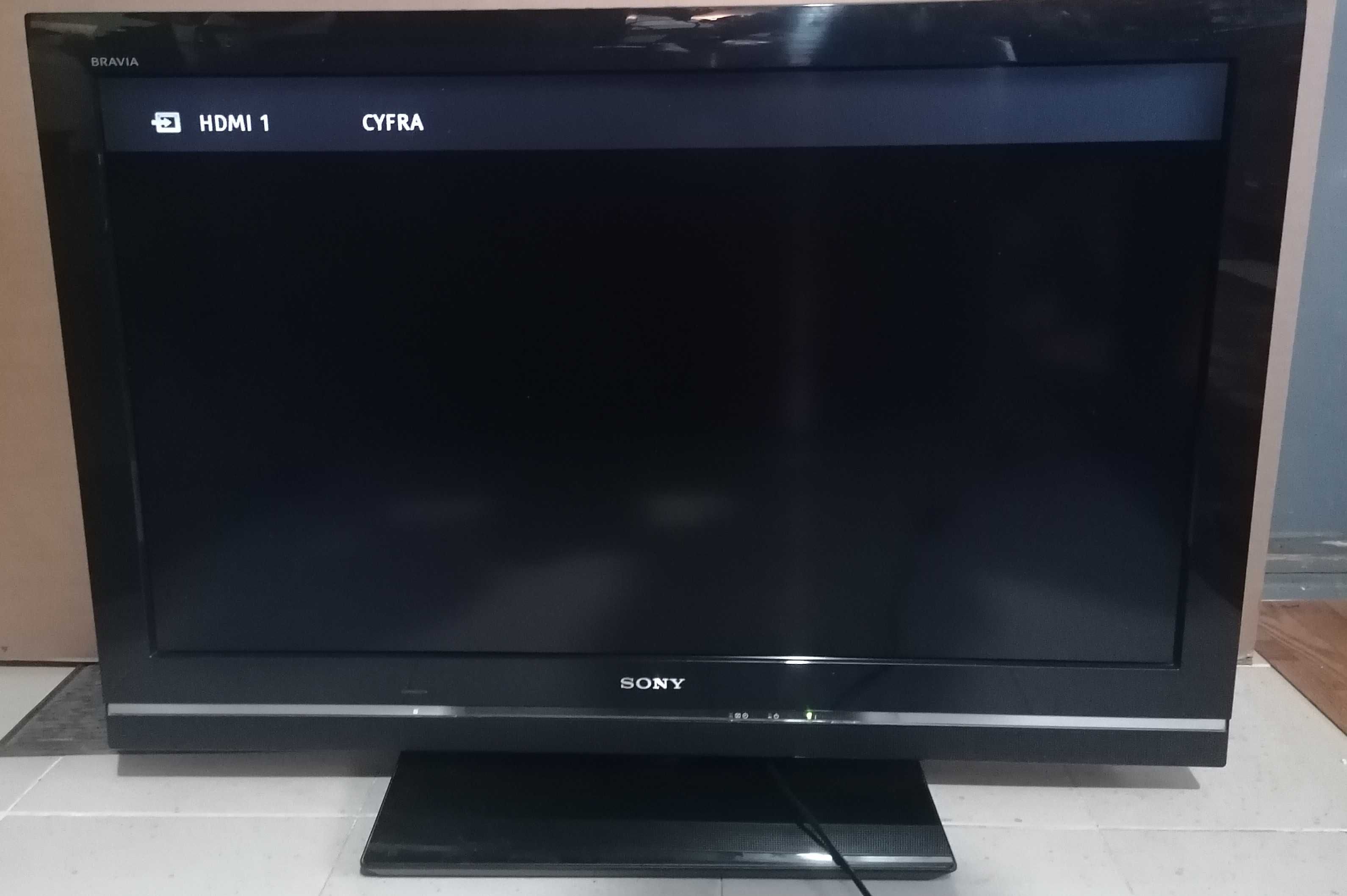 Używany telewizor SONY BRAVIA FULL HD model KDL37V5500K
