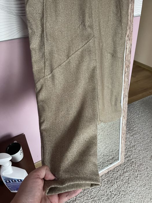 Spodnie bryczesy firmy 158c ciekawy materiał 42/44/46