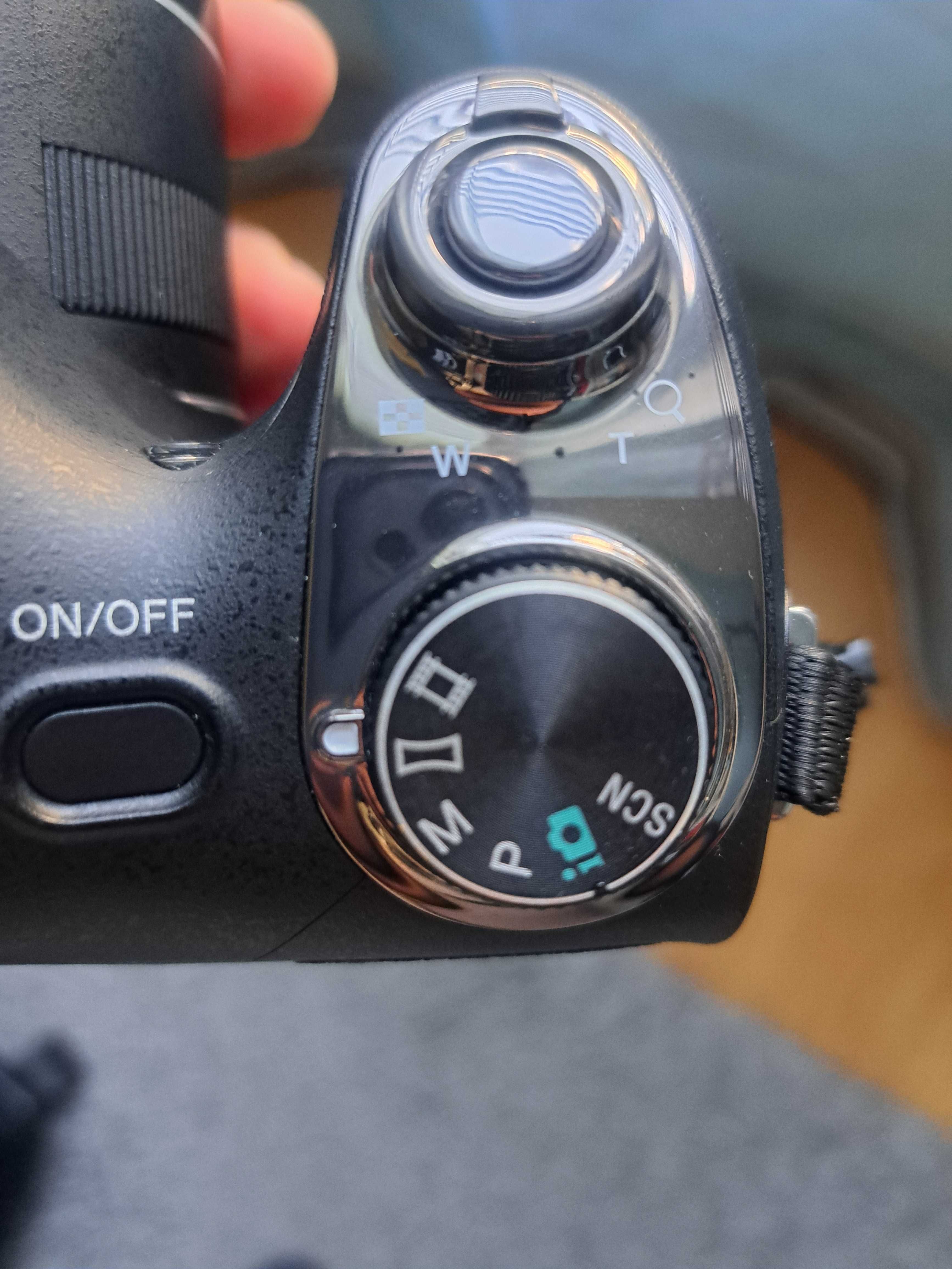 Máquina fotográfica Sony com Bolsa | 35x Zoom | Funciona a Pilhas